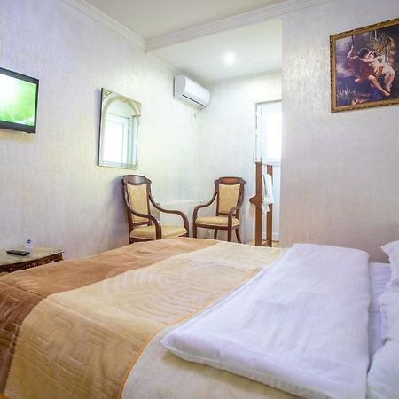 Hotel Mkudro Kutaisi Ngoại thất bức ảnh