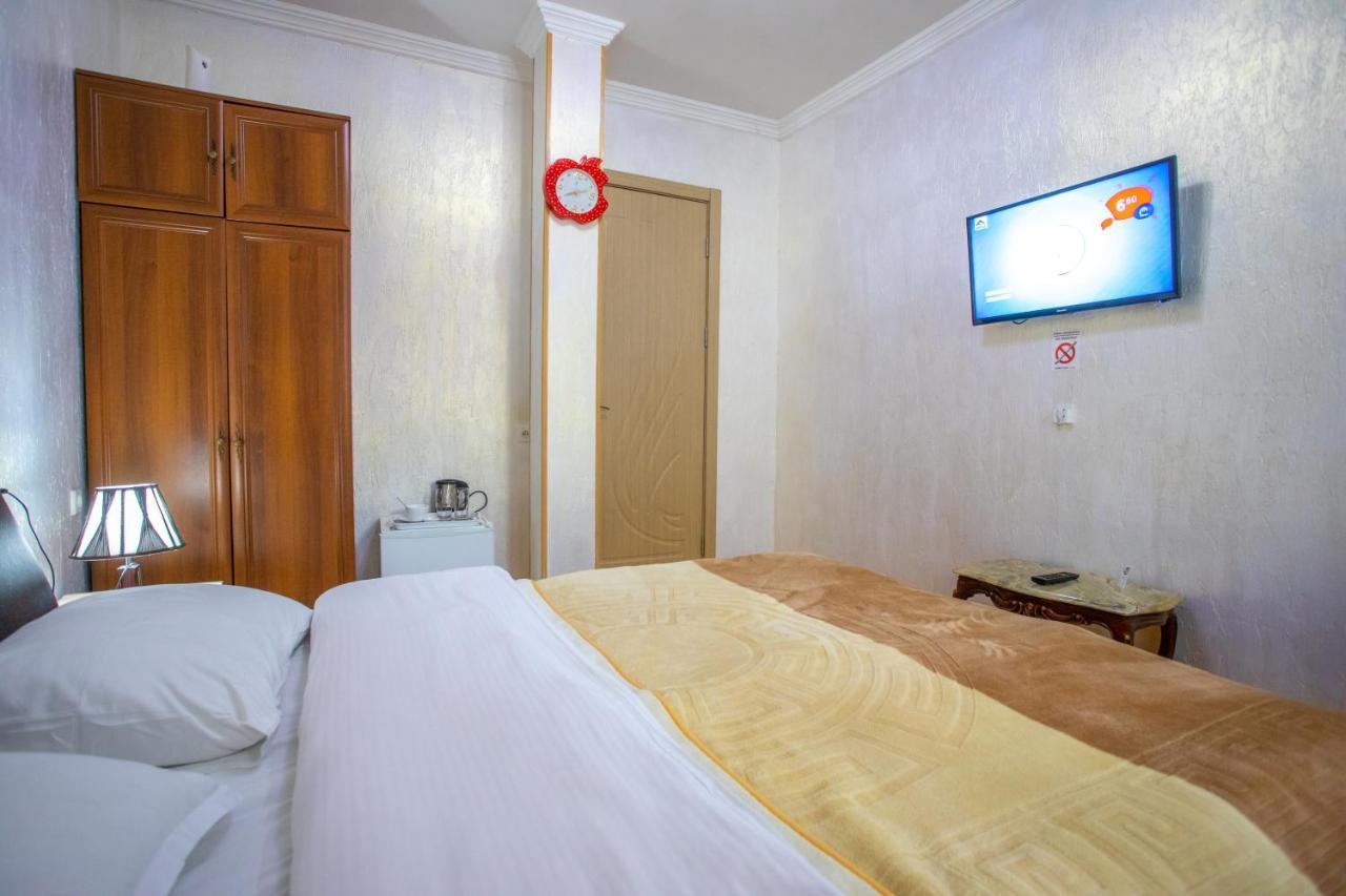 Hotel Mkudro Kutaisi Ngoại thất bức ảnh