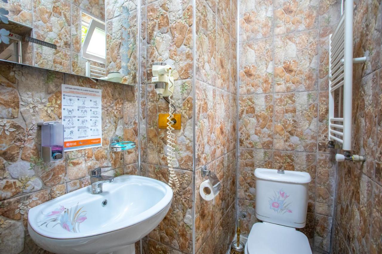 Hotel Mkudro Kutaisi Ngoại thất bức ảnh